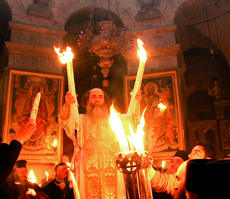Почему католики не признают схождение Благодатного огня