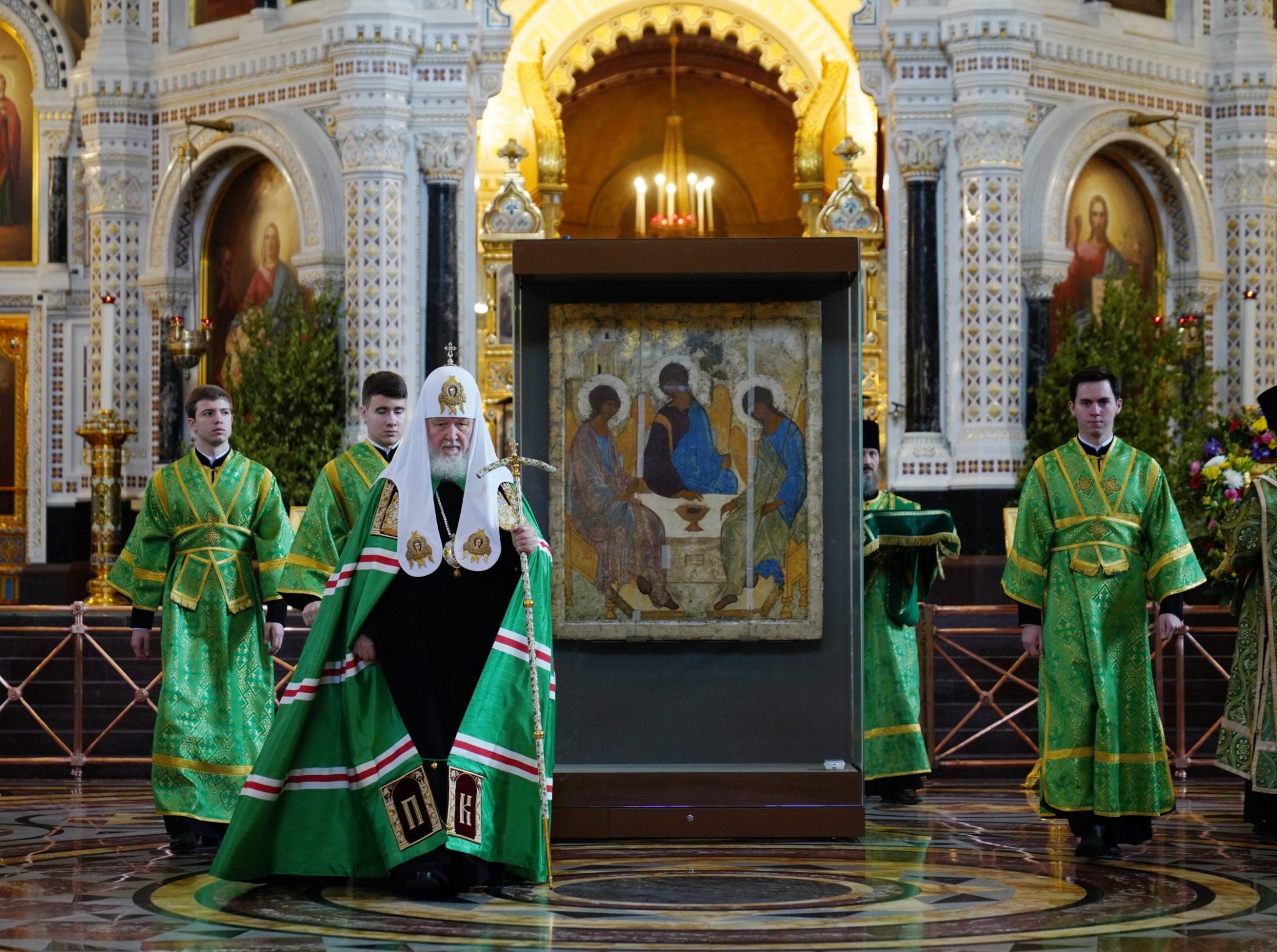 Картина троица рублева в третьяковской галерее